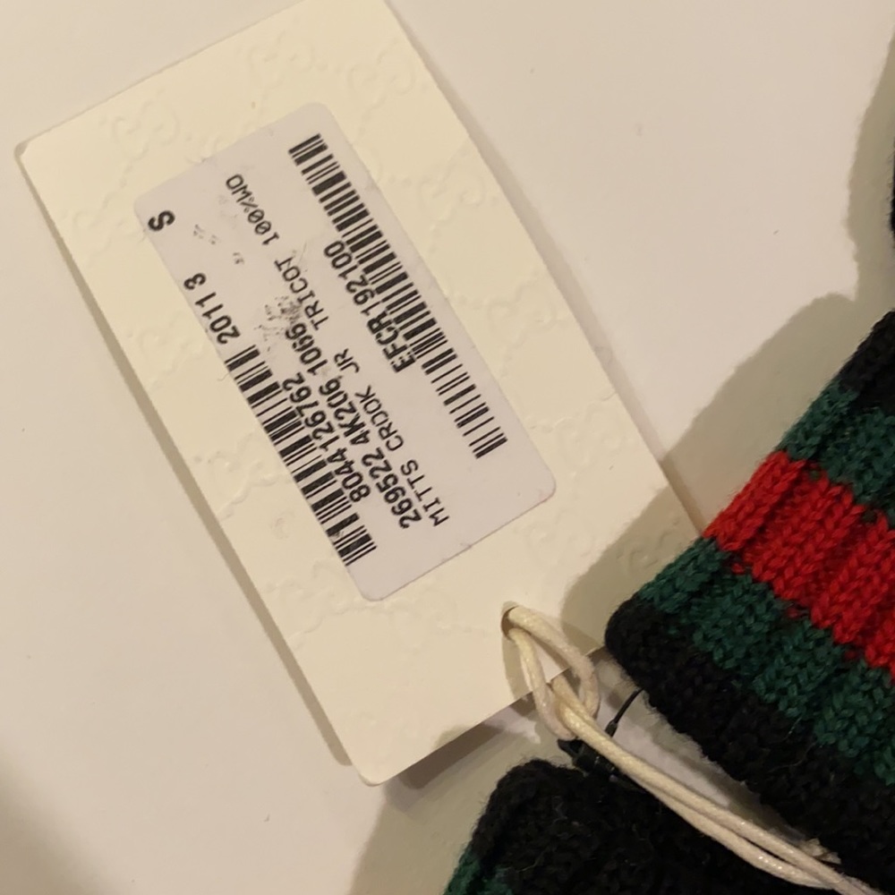 AUTHENTIC Gucci Kids Black Toddler Mittens Size S - Picture 10 of 10